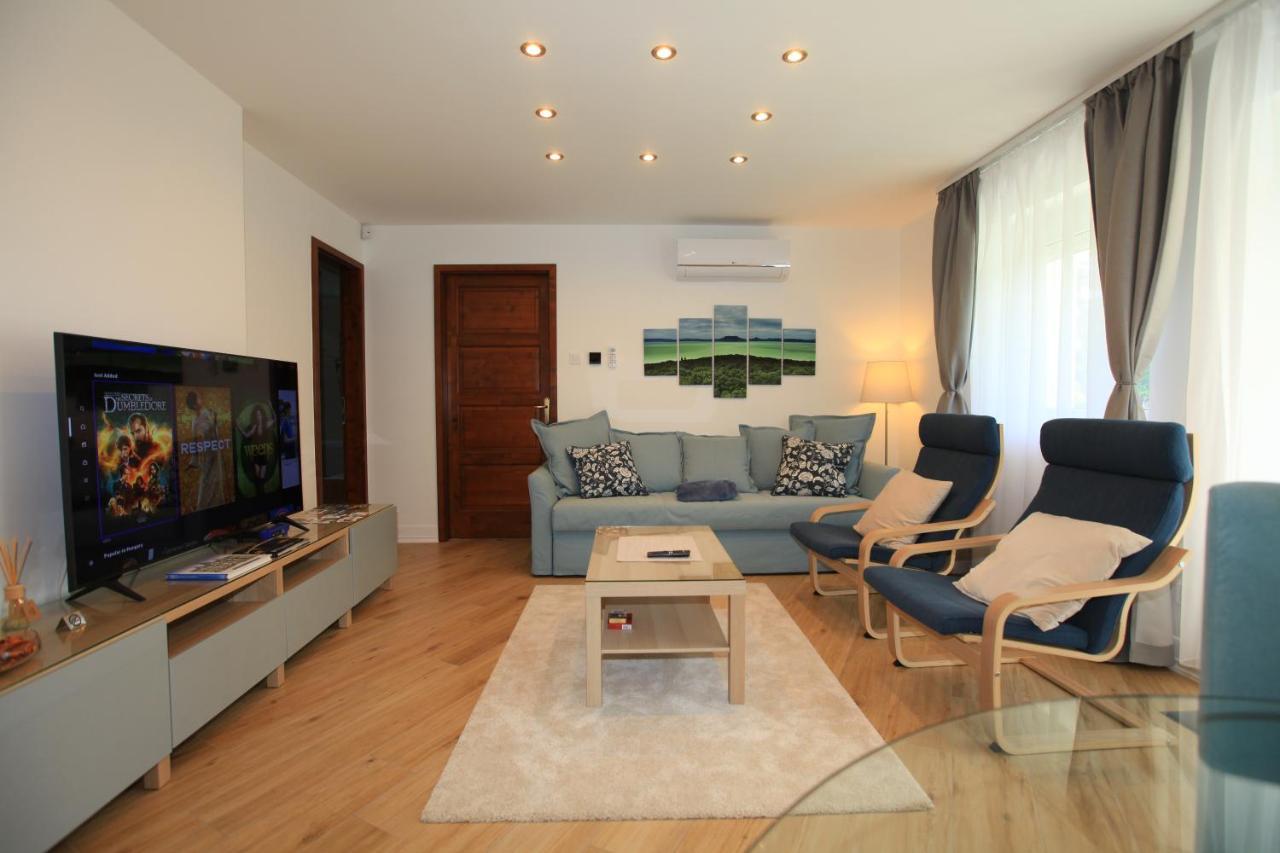 Paskal-Lux Apartments With Free Parking And Ac 布达佩斯 外观 照片