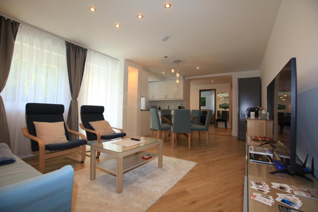 Paskal-Lux Apartments With Free Parking And Ac 布达佩斯 外观 照片
